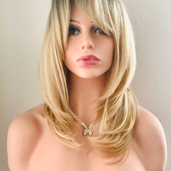 A Pretty 16” Ombre Blonde “Put On & Go” Premium Fiber Wig with Bangs - Picture 7 of 9